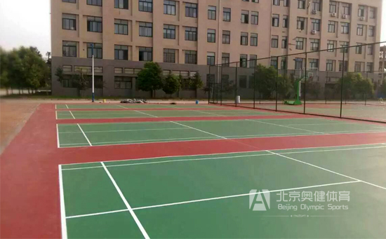標(biāo)準(zhǔn)塑膠羽毛球場(chǎng)施工
