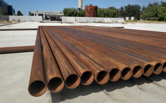 球場圍欄網(wǎng)立柱標準尺寸