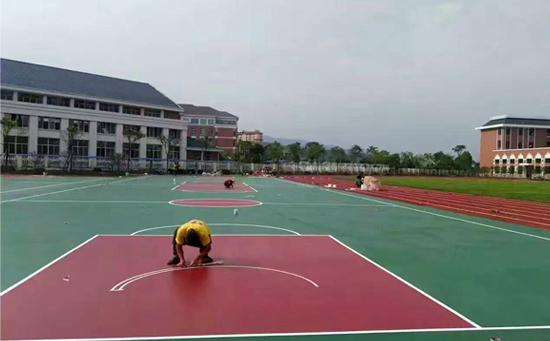 施工中的硅pu籃球場圖片