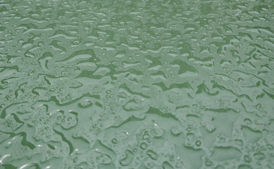 硅pu籃球場(chǎng)地面水珠