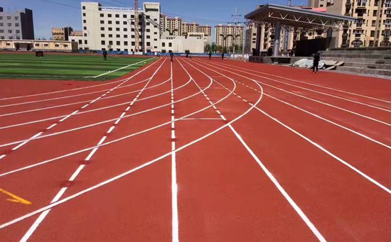 塑膠跑道施工價(jià)格多少錢(qián)一平方